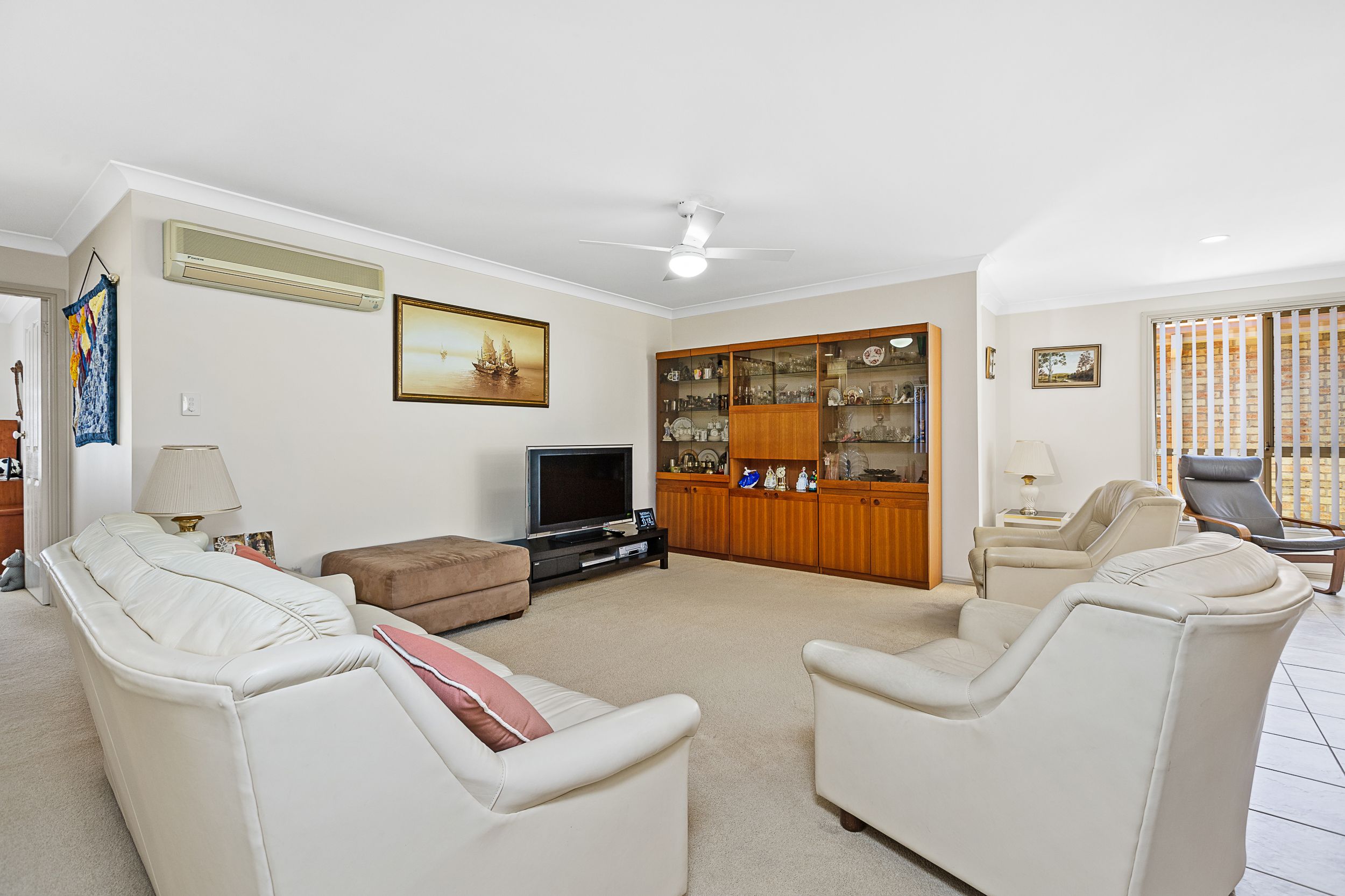 Beautiful single level Over 55 villa - 3 bedroom with a level walk to Warners Bay foreshore